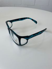 PG-025 GAFAS